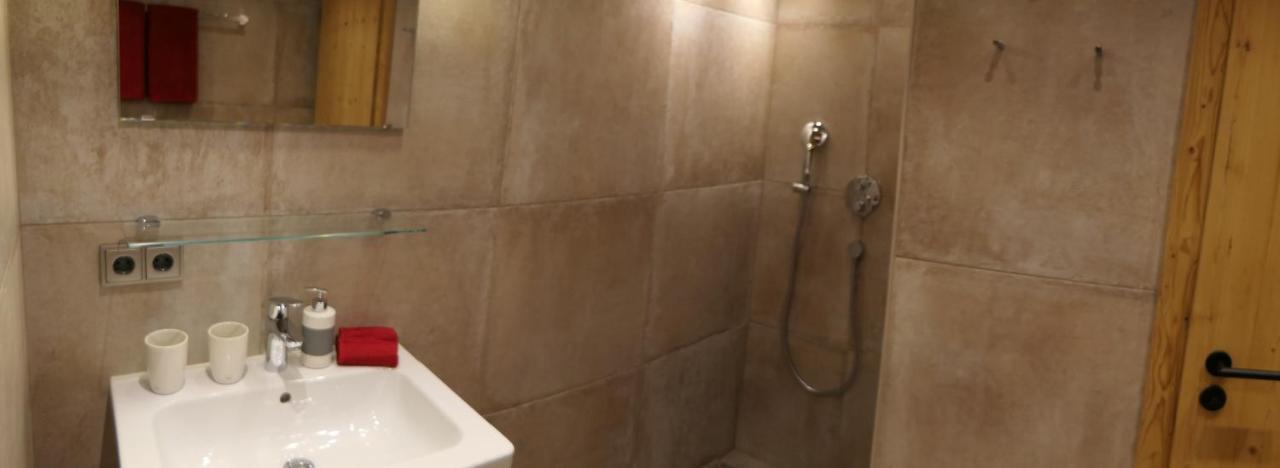 Rief Ingrid Und Hubert Apartment Танхайм Екстериор снимка